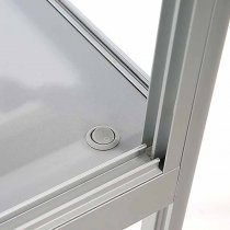 Strömbrytare i glasmonter med belysning och aluminiumprofil