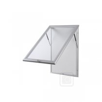 Skyltskåp med stolpar för utomhusbruk