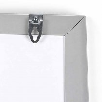 LED Lightbox A1 – upphängningsbeslag på baksidan för väggmontering