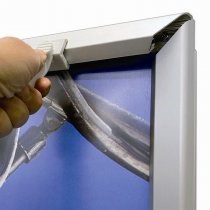 skylt för affisch med betongfot