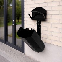 Papperskorg Parken monterad vid entre BRF